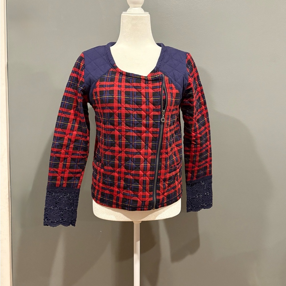 *GENTLY WORN* Jessica Simpson Size M Quilted Plaid Jacket with Lace Cuffs